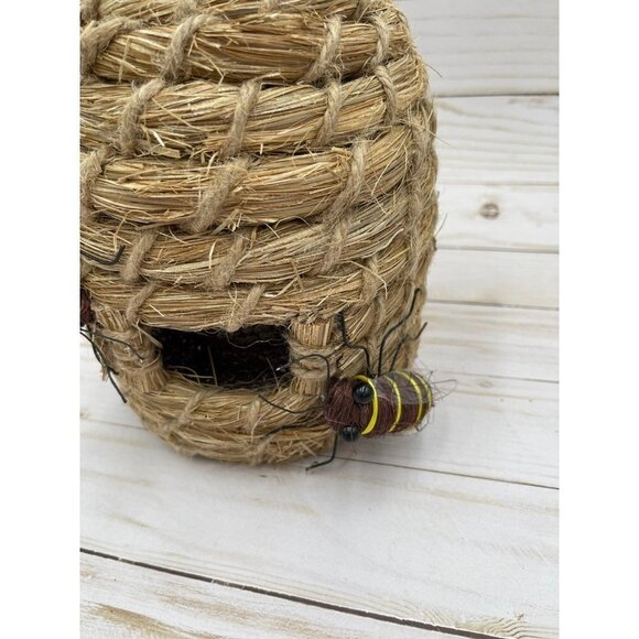 Beehive and honeybee decor NEW wicker birdhouse hanging decor - Picture 2 of 5
